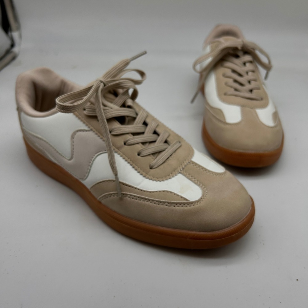 La Sheelah Tan White‎ Colorblock Low Top Sneakers Gum Sole Womens Size 8.5